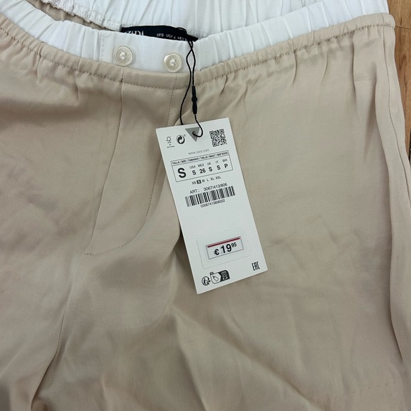 Zara Satin Shorts - Picture 3 of 4